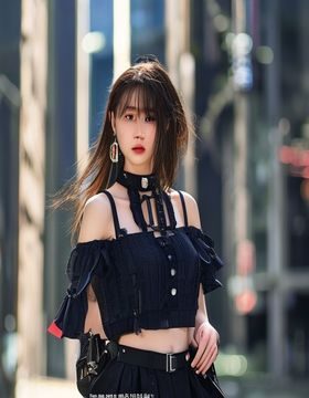 濑亚美莉2026年夏季新作写真，现代都市风格，时尚感强，清新与成熟并存
